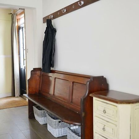 Summer House Ξενοδοχείο Thames Ditton Εξωτερικό φωτογραφία