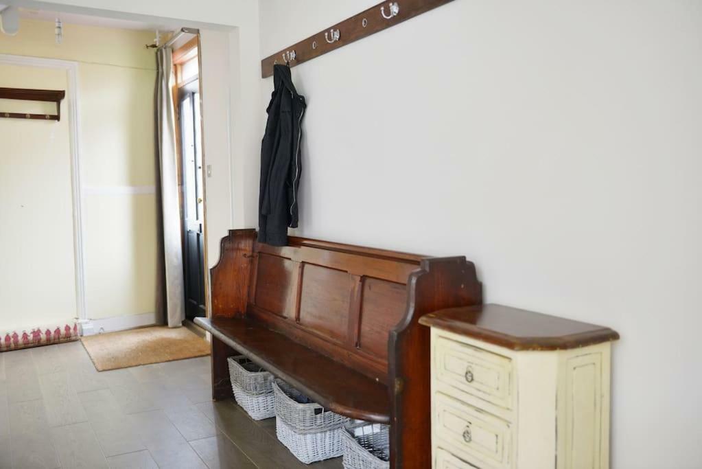 Summer House Ξενοδοχείο Thames Ditton Εξωτερικό φωτογραφία